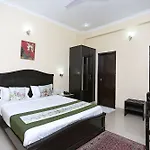 Oyo 9188 Near Dlf Phase 1