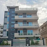 Treebo Vikrant\'S Residency