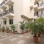 Oyo 5216 Aksh Palace