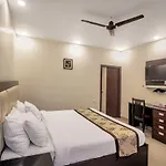 Oyo 8927 Us Executive Suites