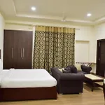 When In Gurgaon - Service Apartments, Next To Artemis Hospital