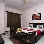 Oyo 306 Hotel Staayy Inn