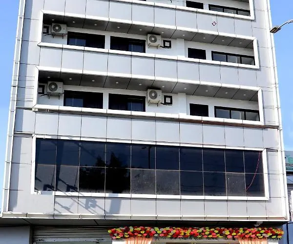 Ridhi Sidhi Hotel