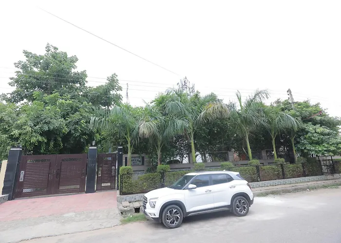The Leela\'S Paradise