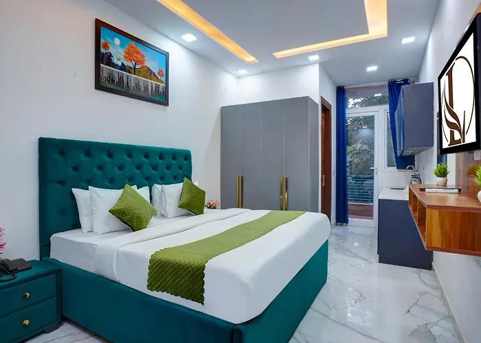 Limewood Stay - Sector 29 Gurgaon