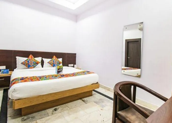 Fabhotel Golden Leaf