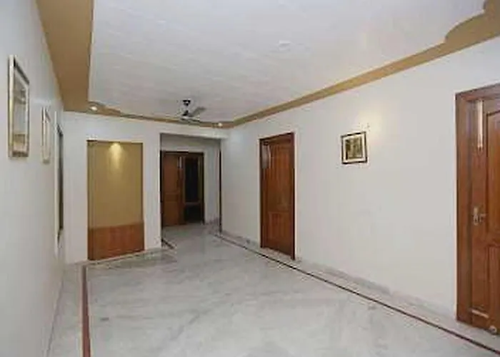 Hotel O Green Residency