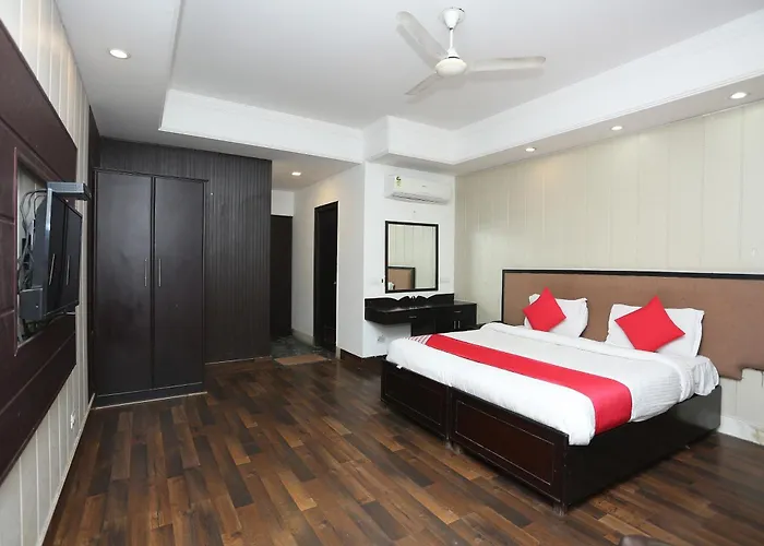 Hotel O The Avenue Residency