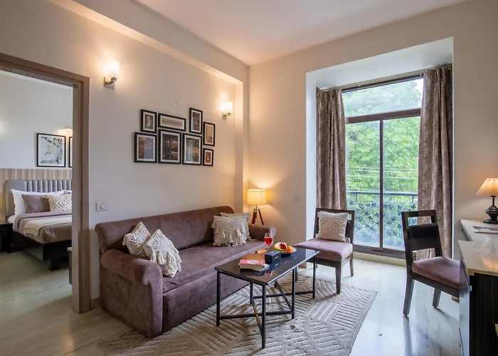 Bedchambers Serviced Apartments, Cyberpark