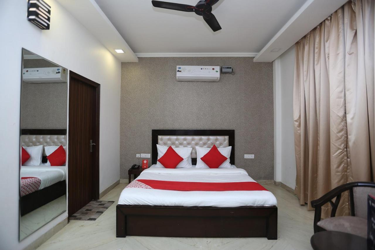 O Krishna Hotel