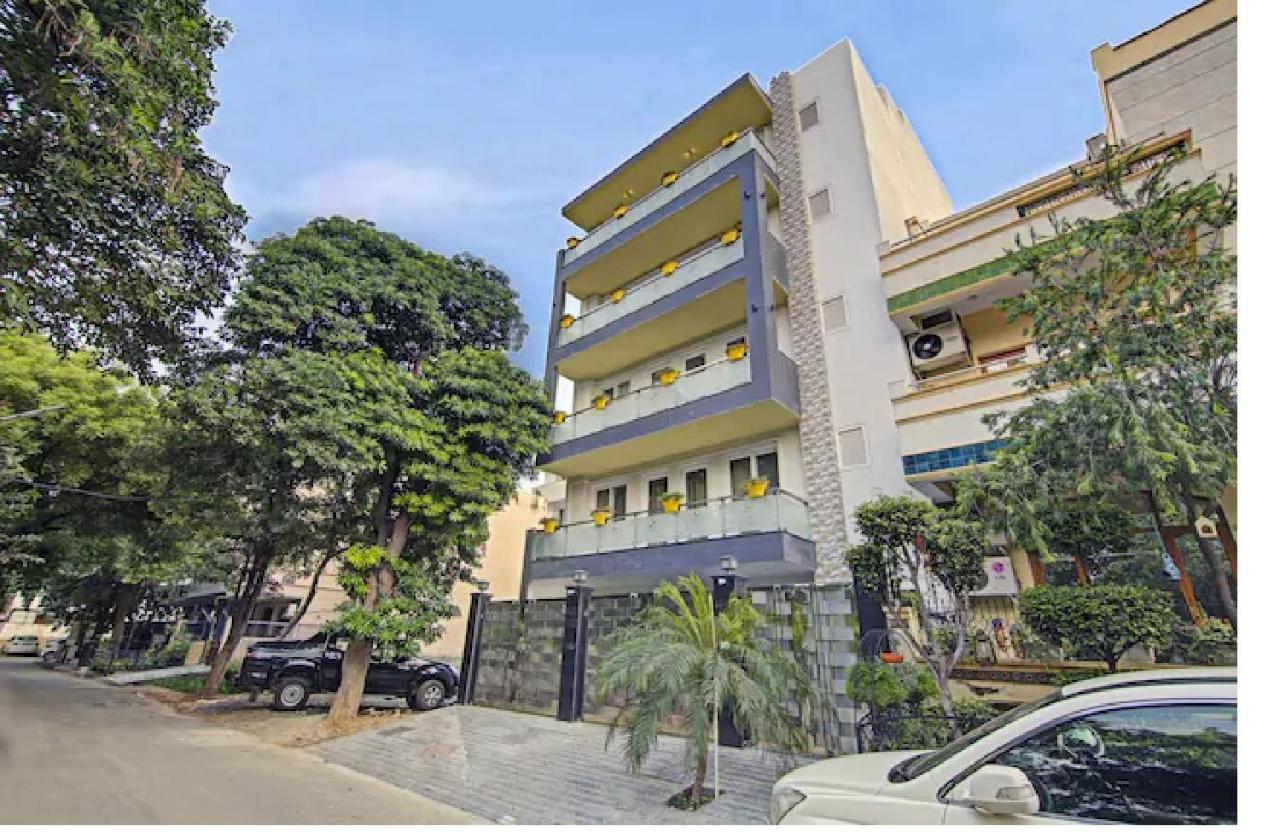Nuab House - Near Fortis, Max, Medanta, Paras Hospitals And Huda Metro * Gurgaon