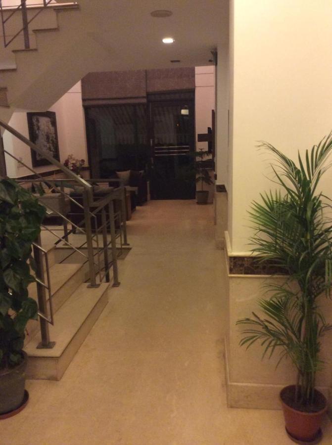 De Luxe Hotel 2*