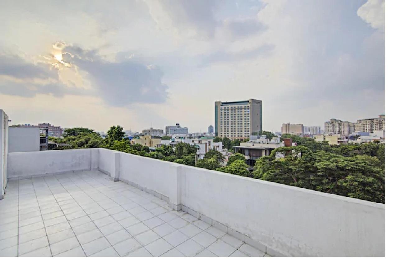Nuab House - Near Fortis, Max, Medanta, Paras Hospitals And Huda Metro * Gurgaon
