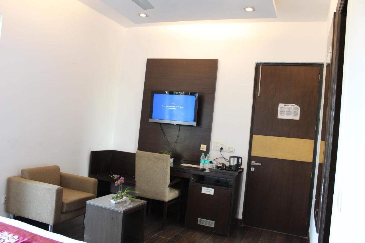 De Luxe Hotel 2*