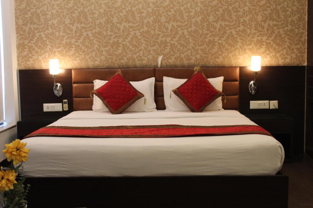 De Luxe 2* Gurgaon