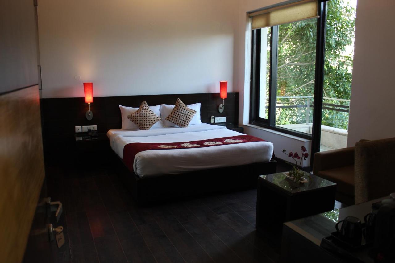 De Luxe Hotel 2*
