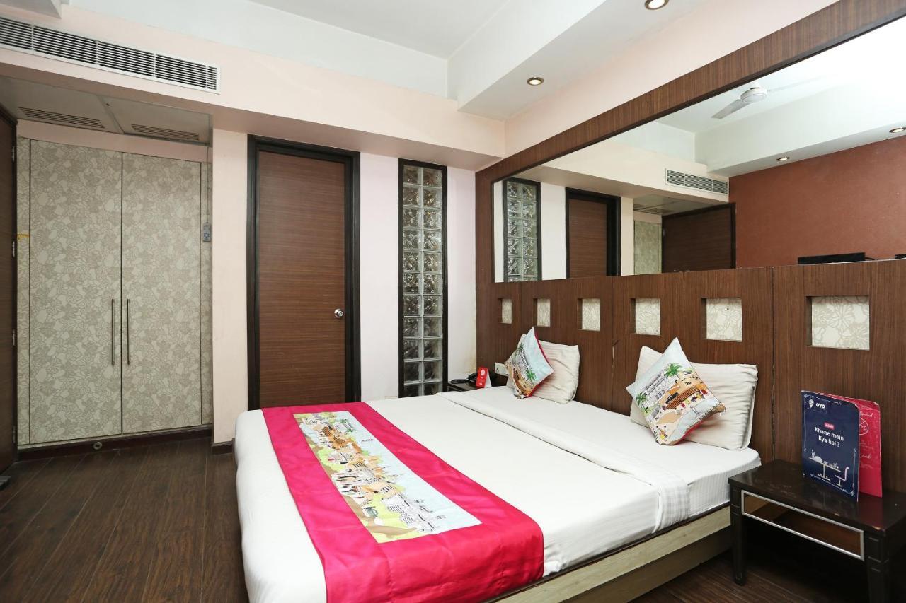 Oyo 386 Lotus Panache Gurgaon