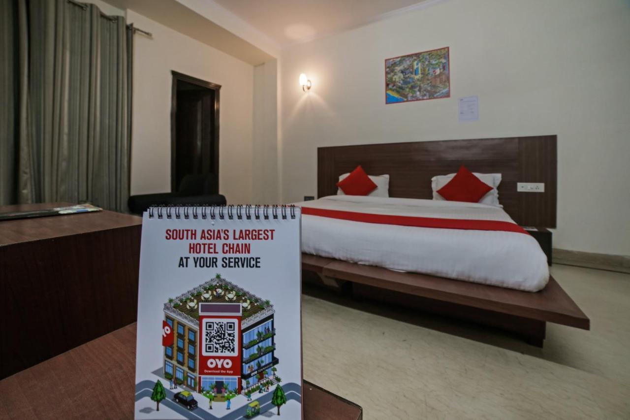 Hotel Oyo 15376 Purple Star Gurgaon