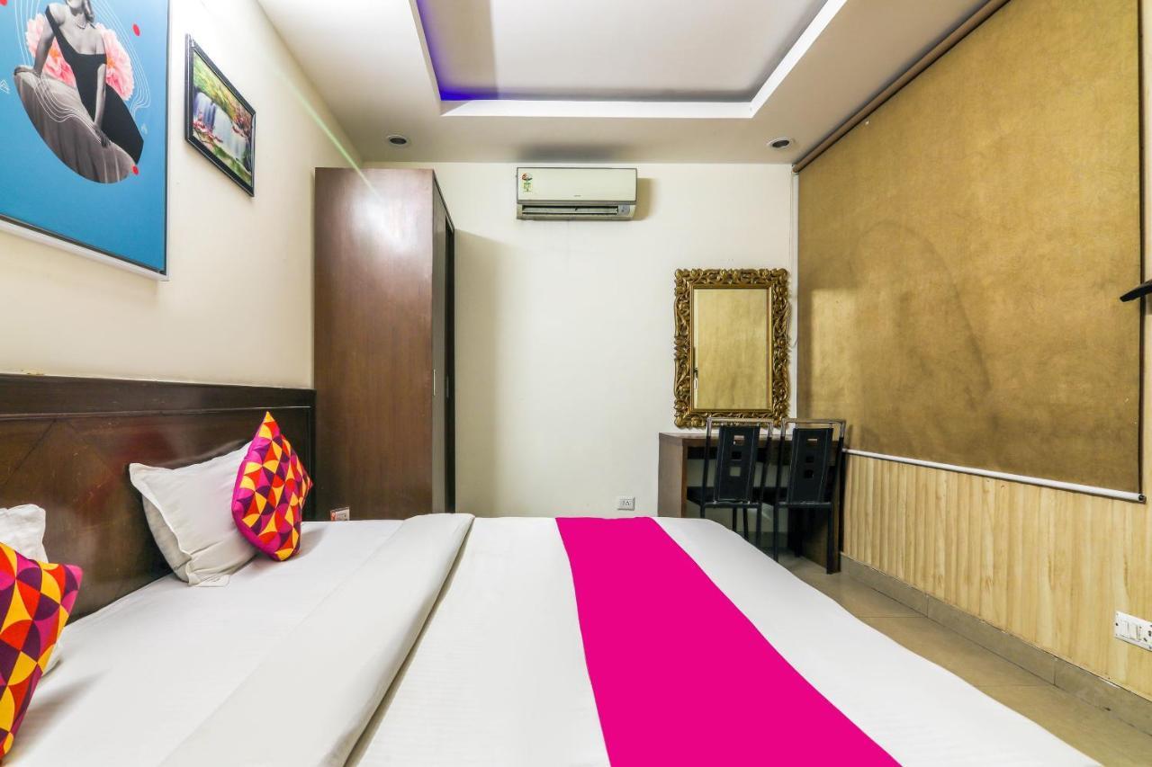 O New Rajwada 3* Gurgaon