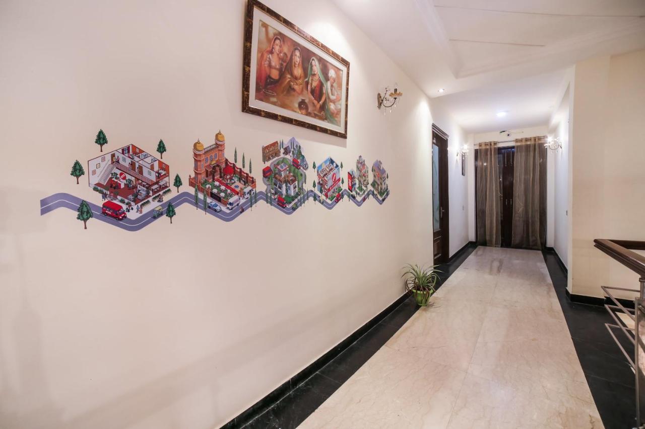 Oyo 15376 Purple Star 3* Gurgaon