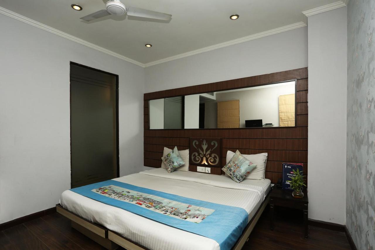 Hotel Oyo 386 Lotus Panache