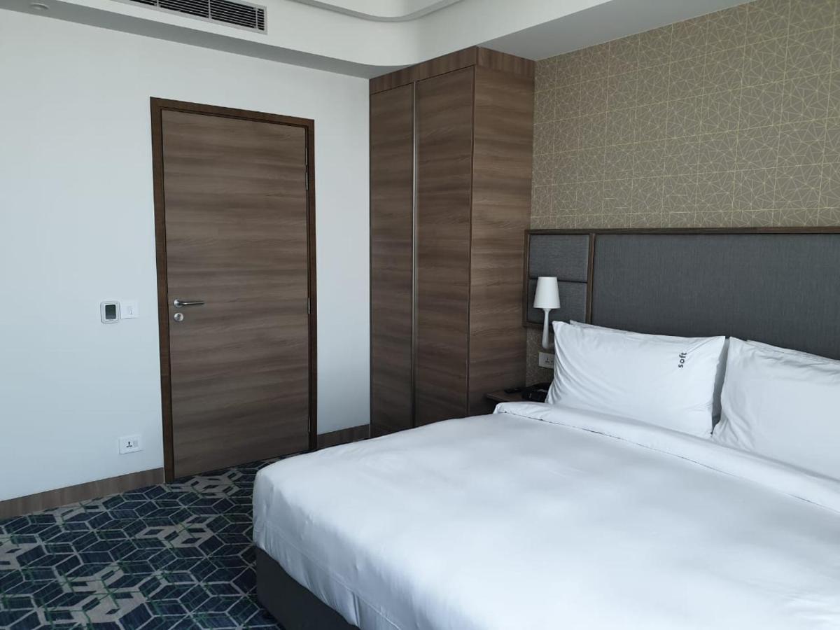 Gurugram Sector 90 By Ihg Hotel
