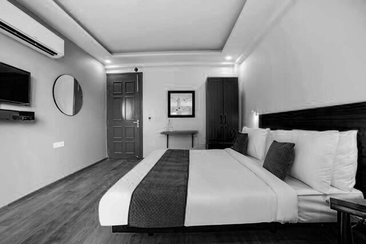 Super Townhouse Sector 46 Near Appu Ghar 4* Gurgaon