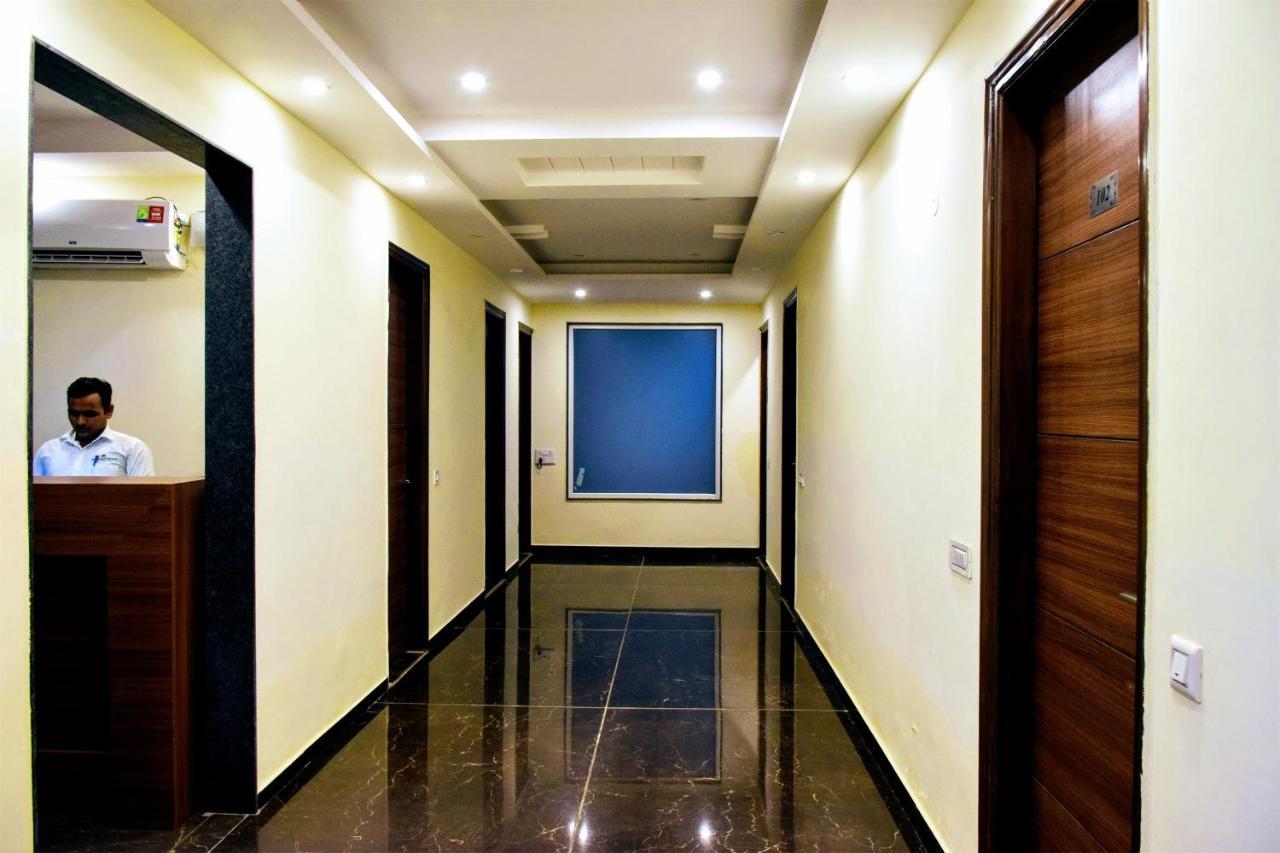 Hotel When In - Opposite To Artemis Hospital