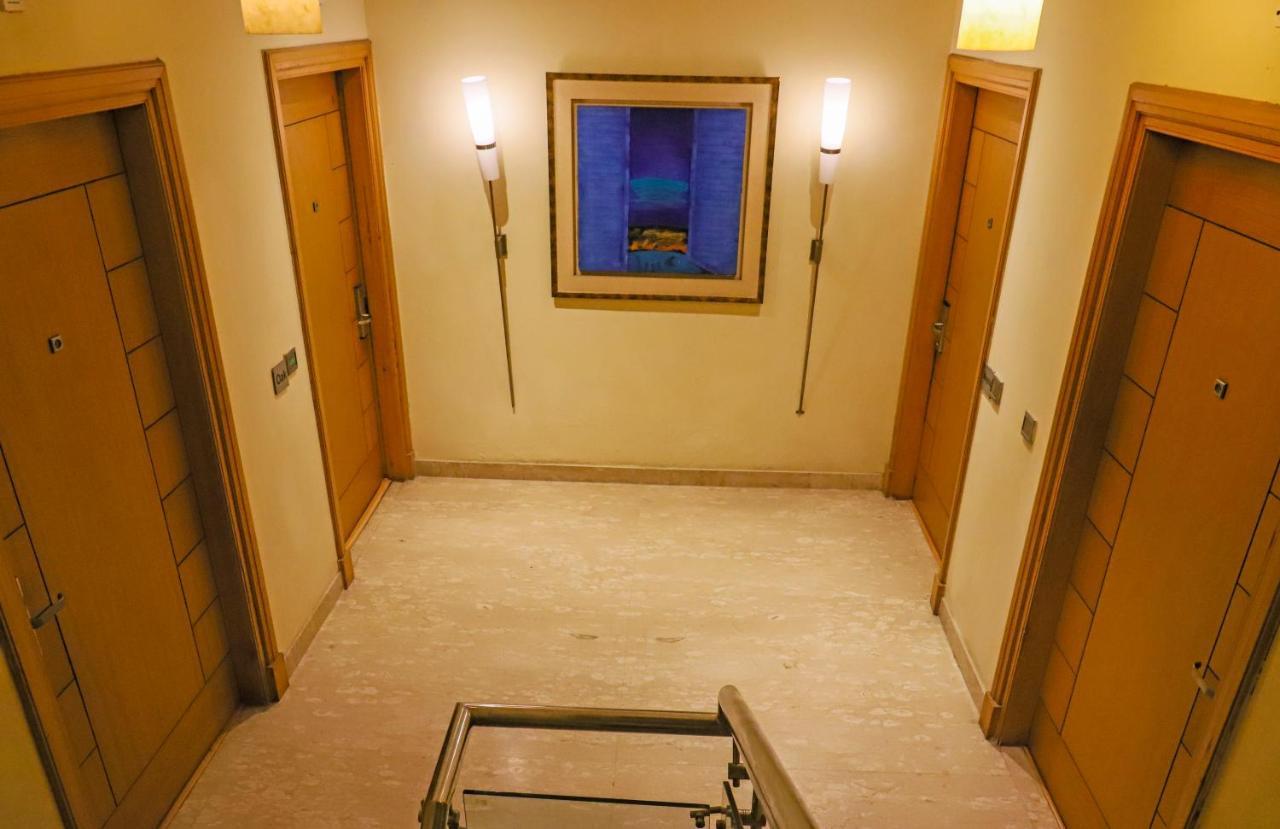 Hotel The Luxotic Suites