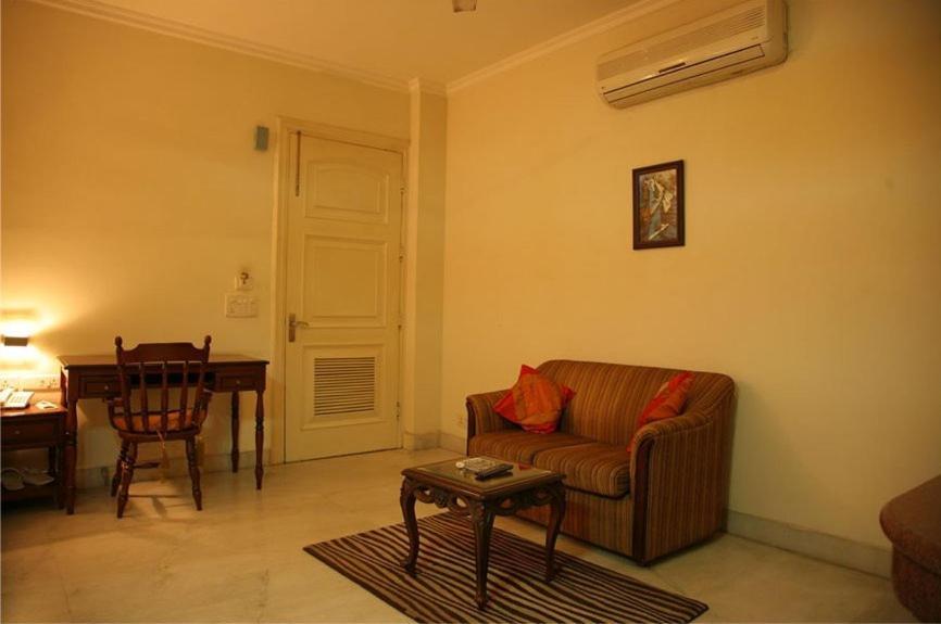 Hotel Karina Hotels- Dlf 3*