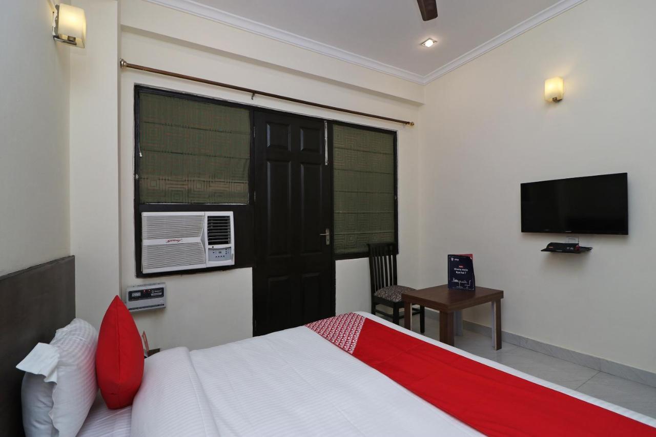 Hotel Oyo 15685 The Arjun World 3*