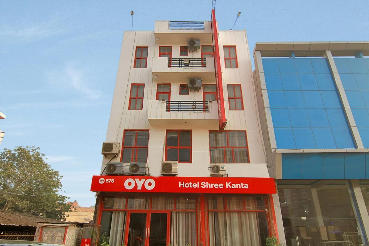 Fabhotel Shree Kanta Hotel