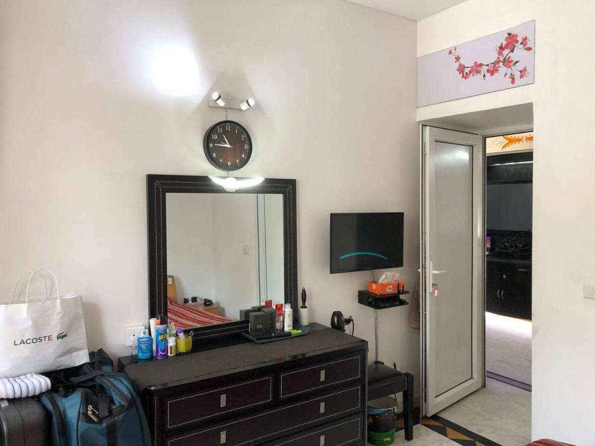 Security & Comfort 2 Bedroom In Gurugram Apartment *