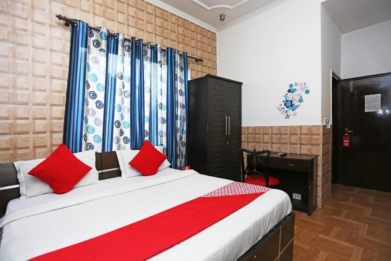 Oyo Flagship 75559 View 3* Gurgaon