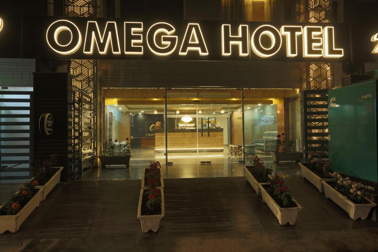 Omega - Central, Sec 45 4*
