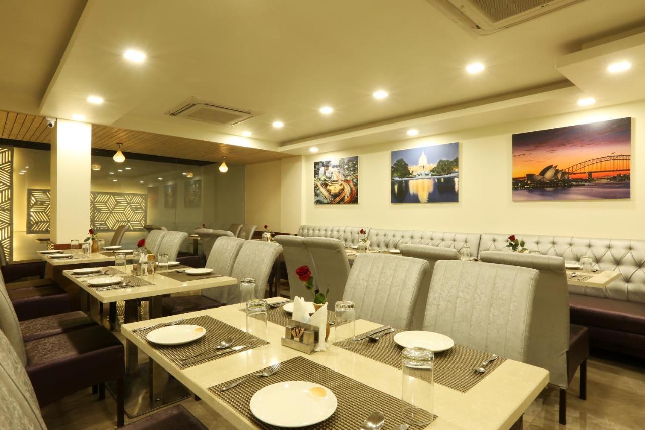 Hotel Omega - Central, Sec 45