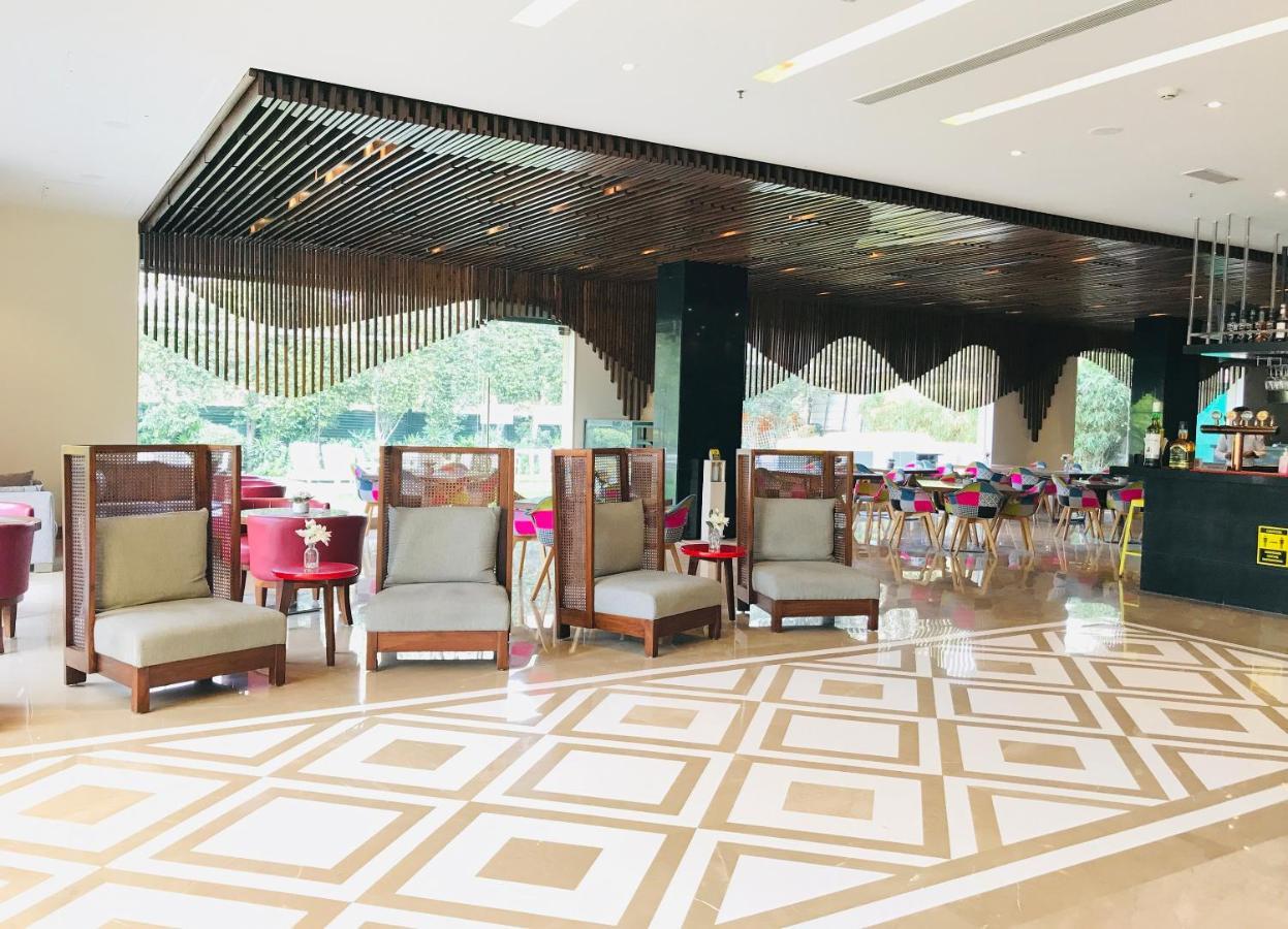 Hotel Golden Tulip Centre 4*