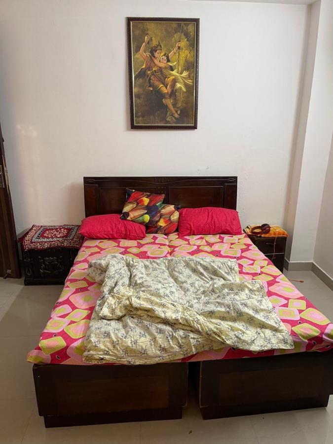 Apartment Vanshika Sector 69 Neelkanth Enclave