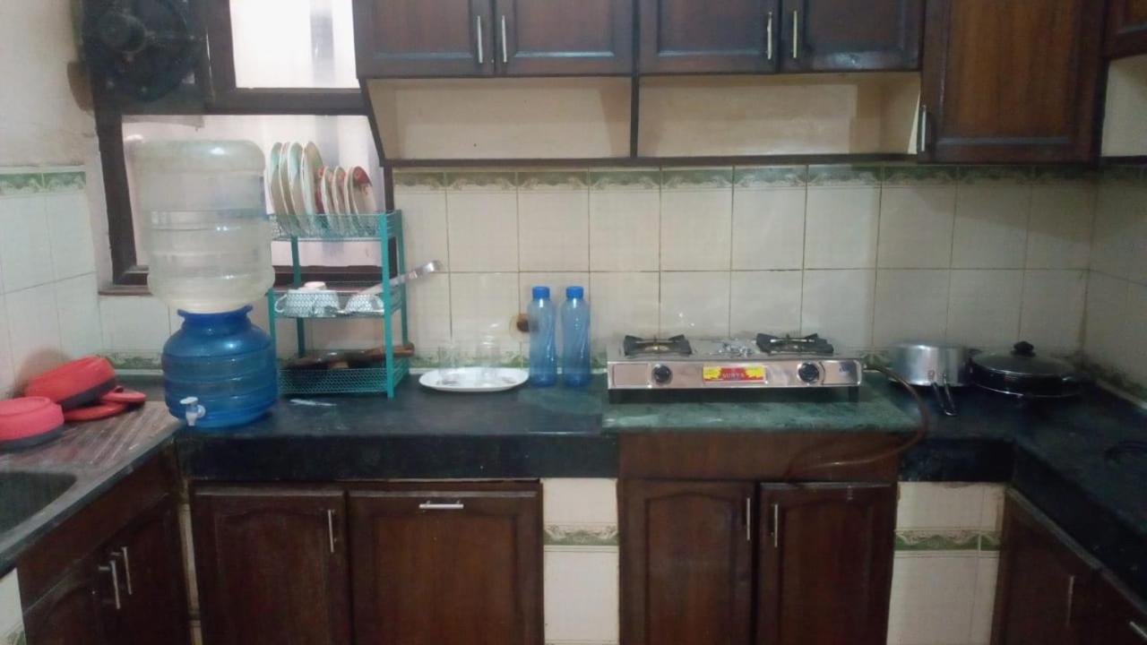 Apartment Mufis Homestay, Emerald Compound, New Palam Vihar-2 *