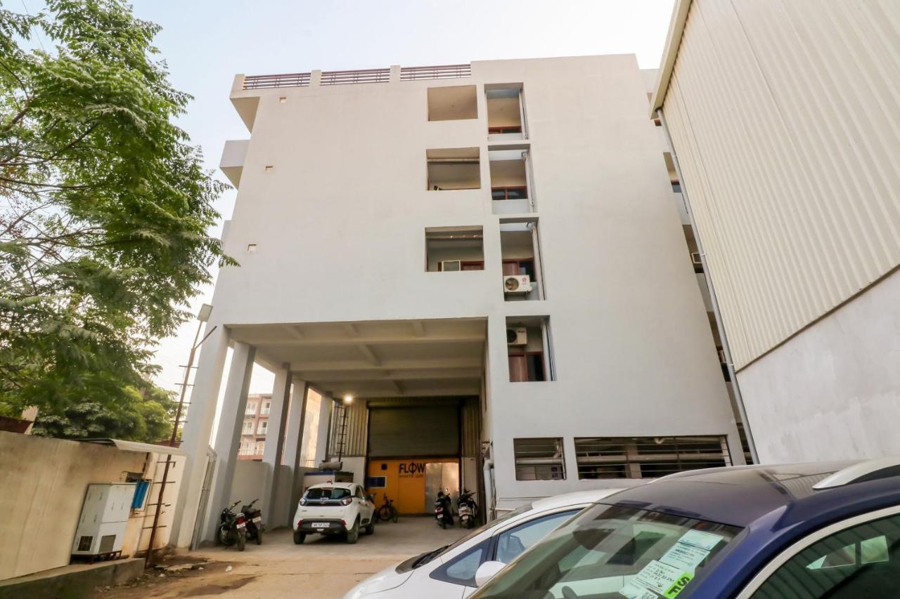 Hotel Oyo 71597 The Shivaay Residency Gurgaon