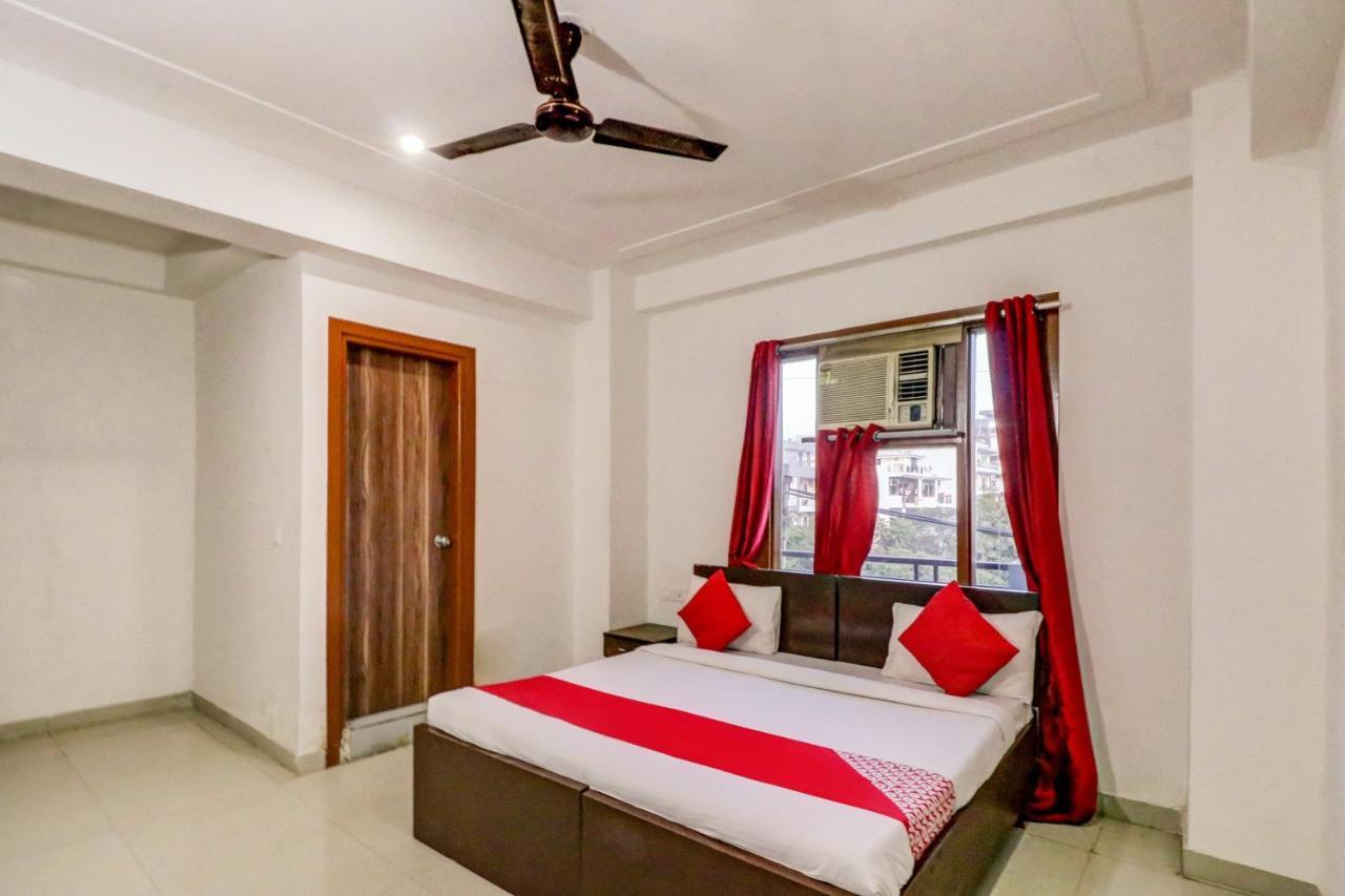 Oyo 71597 The Shivaay Residency 3*