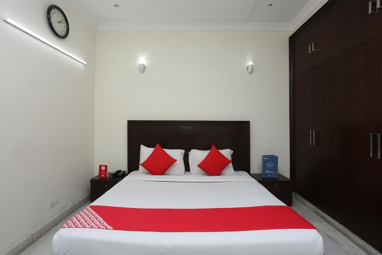 Oyo 15822 Ryan Residency Gurgaon