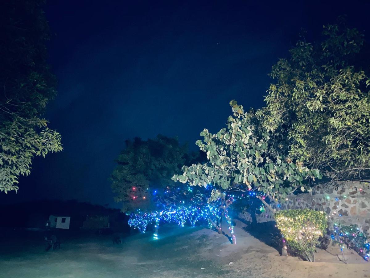 Apple Adventure Hotel