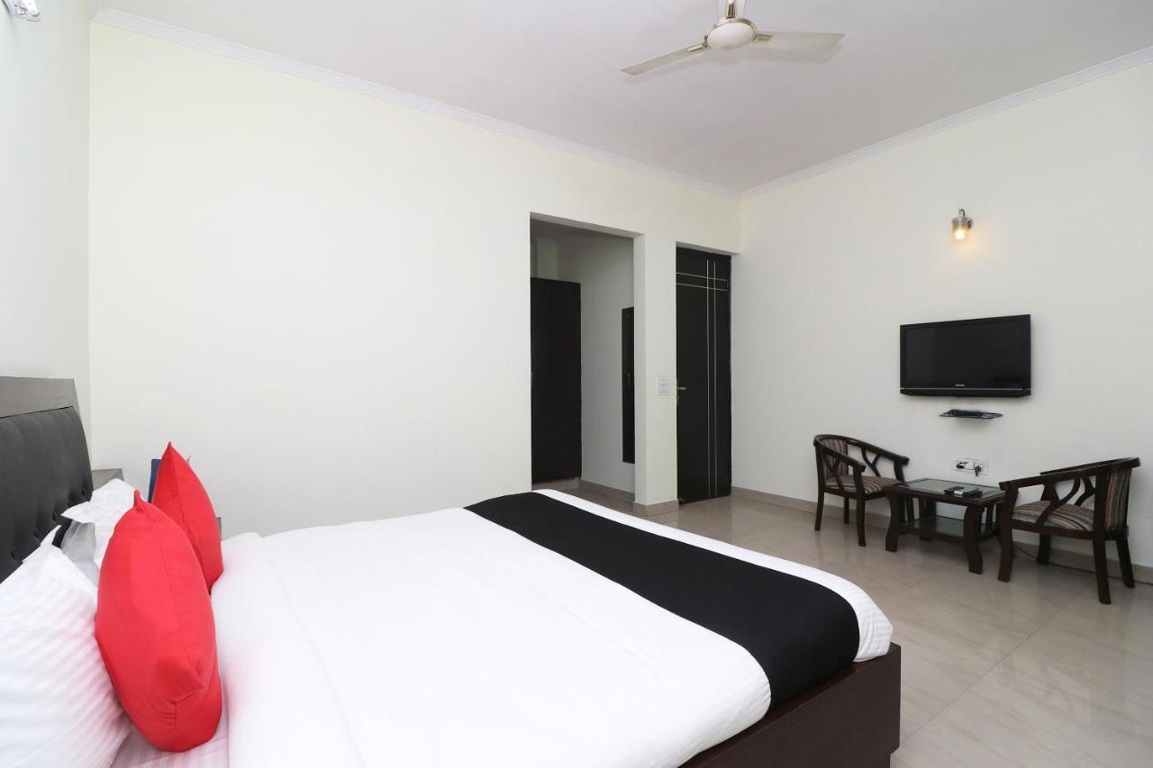 Capital O 19344 Tree Residency Gurgaon