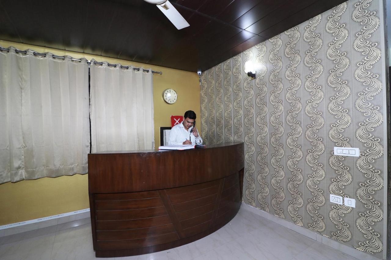 Capital O 19344 Tree Residency 3* Gurgaon