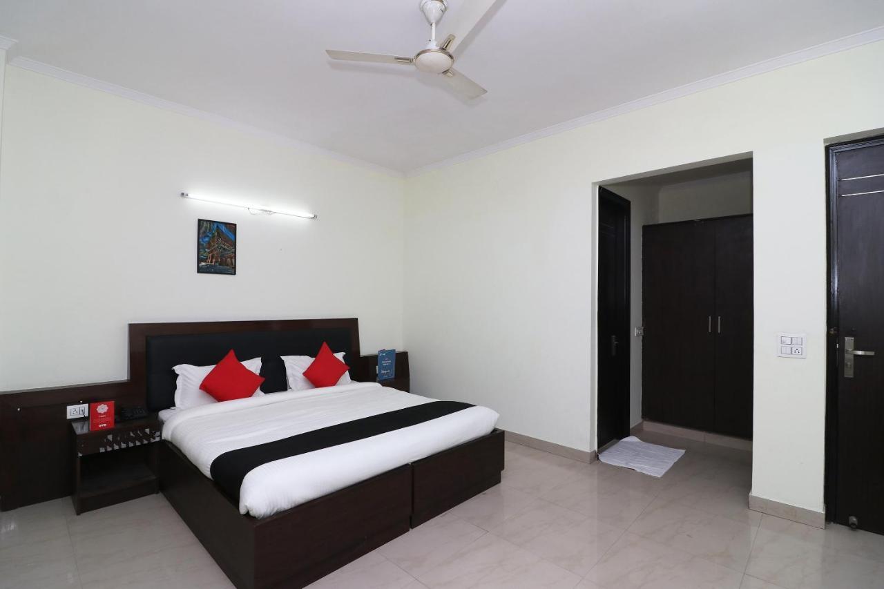 Hotel Capital O 19344 Tree Residency 3*
