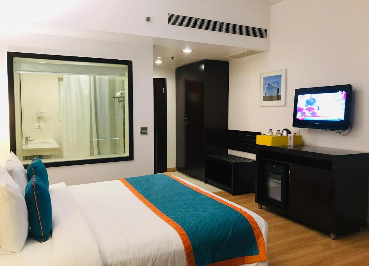 Hotel Golden Tulip Centre 4*