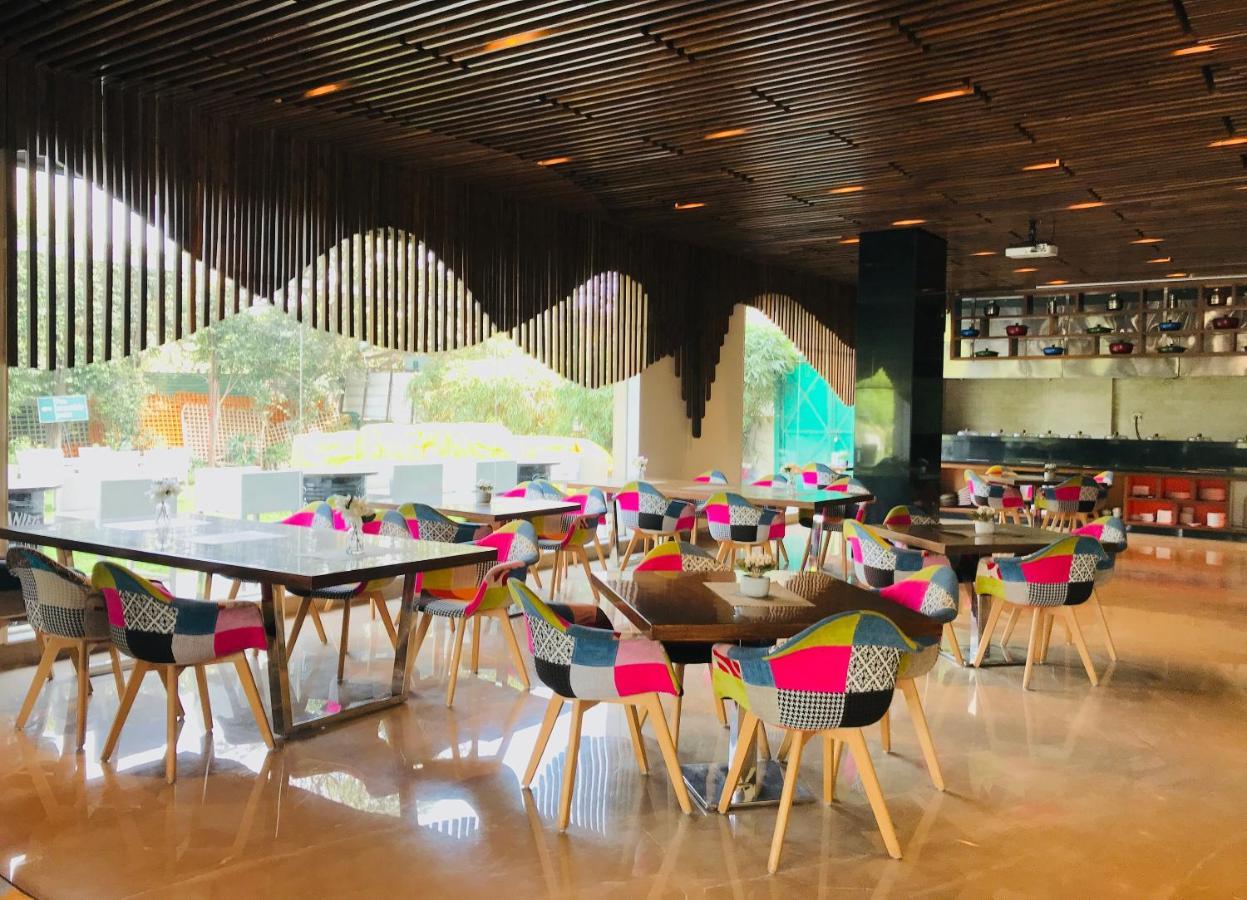 Golden Tulip Centre Gurgaon