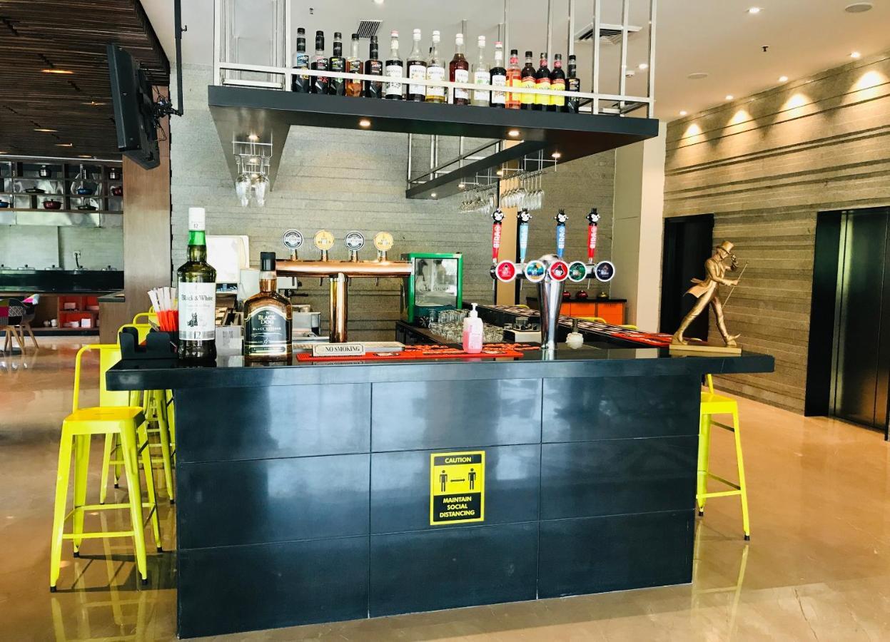 Golden Tulip Centre Gurgaon