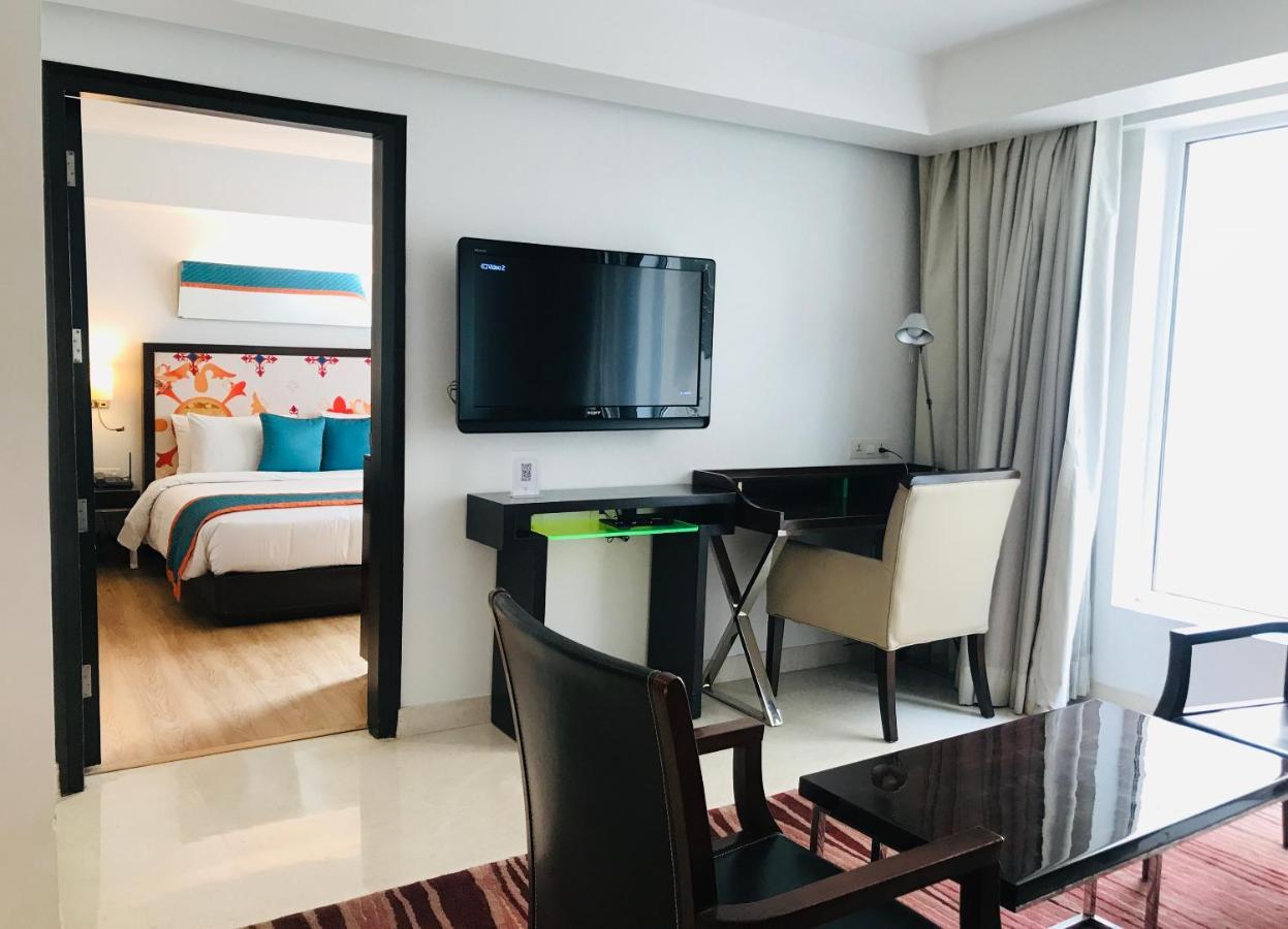 Golden Tulip Centre Gurgaon